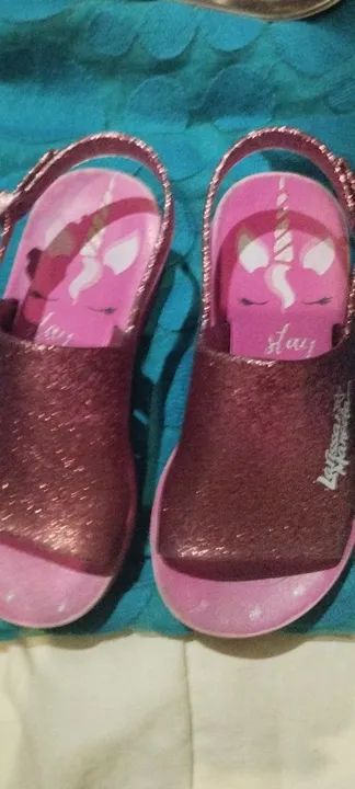 Sandálias infantis com glitter - Unicornio