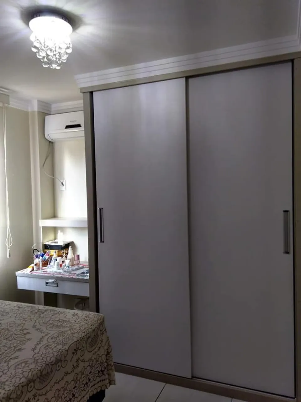 Alugo apartamento imobiliado de 2 quartos