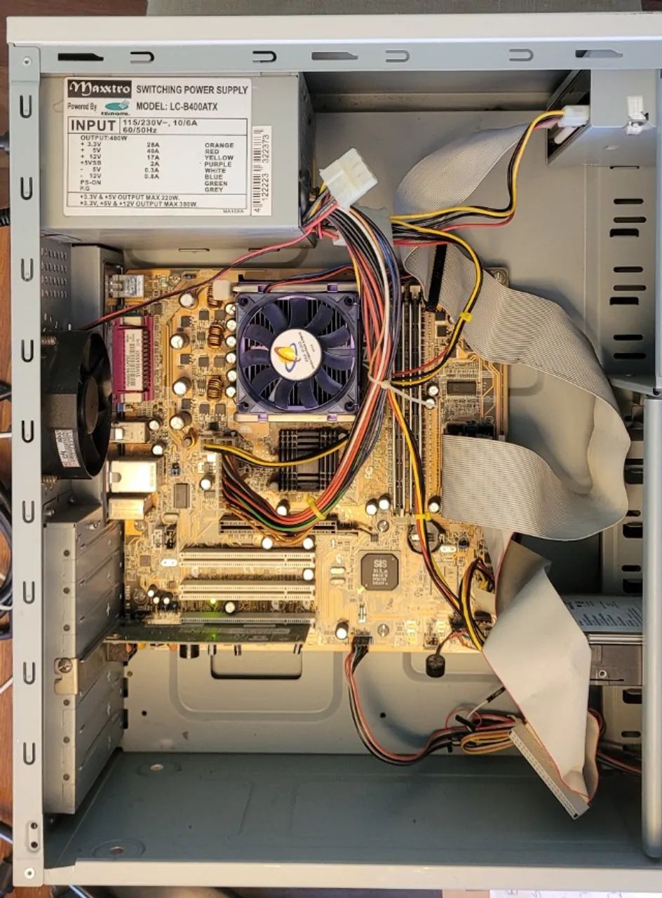 Retro PC Vintage Pentium 4 2.8GHz Colecionador - Foto 3