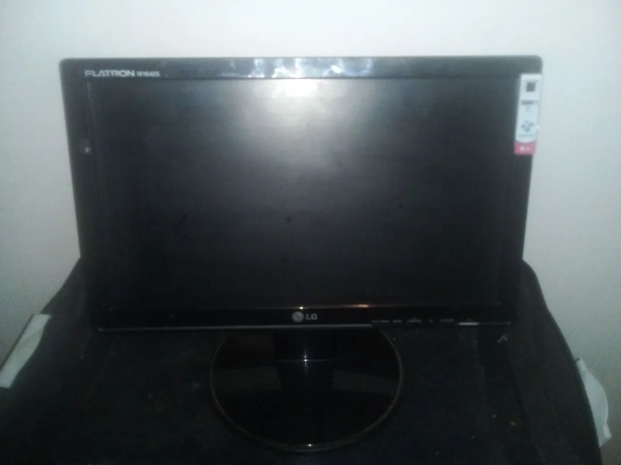 Monitor LG Flatron W1642S 15,6 pol tela liga e apaga - Foto 5