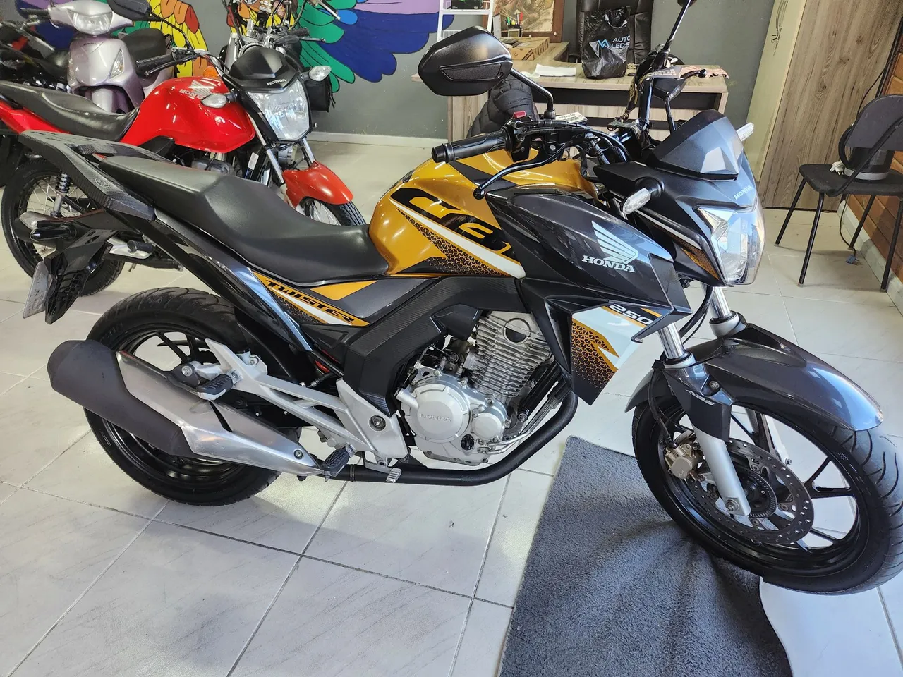 Cb 250f Twuister abs