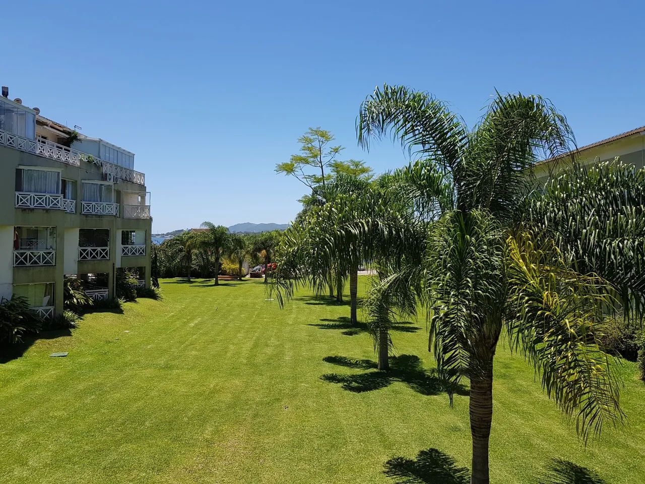 Apartamento 1 quarto de frente para Lagoa - Foto 2
