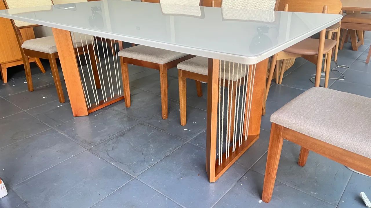 Mesa de Jantar Elegante com 6 Cadeiras madeira resistente  - Foto 2