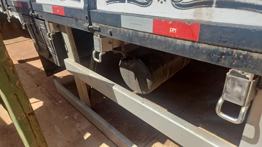 Carroceria Carga Seca 8.500mm X 2.600mm - OPORTUNIDADE - Foto 7