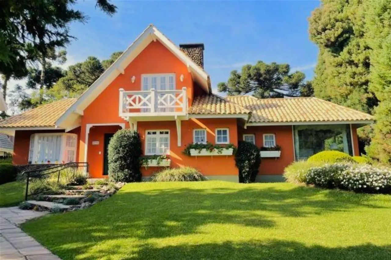 CASA NO CONDOMINIO LAJE DE PEDRA