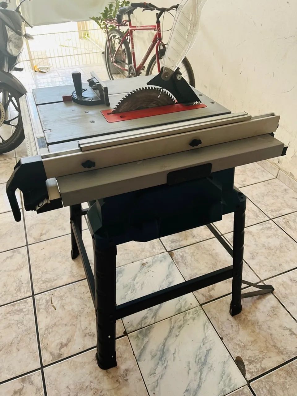 Serra de bancada Bosch - Foto 4