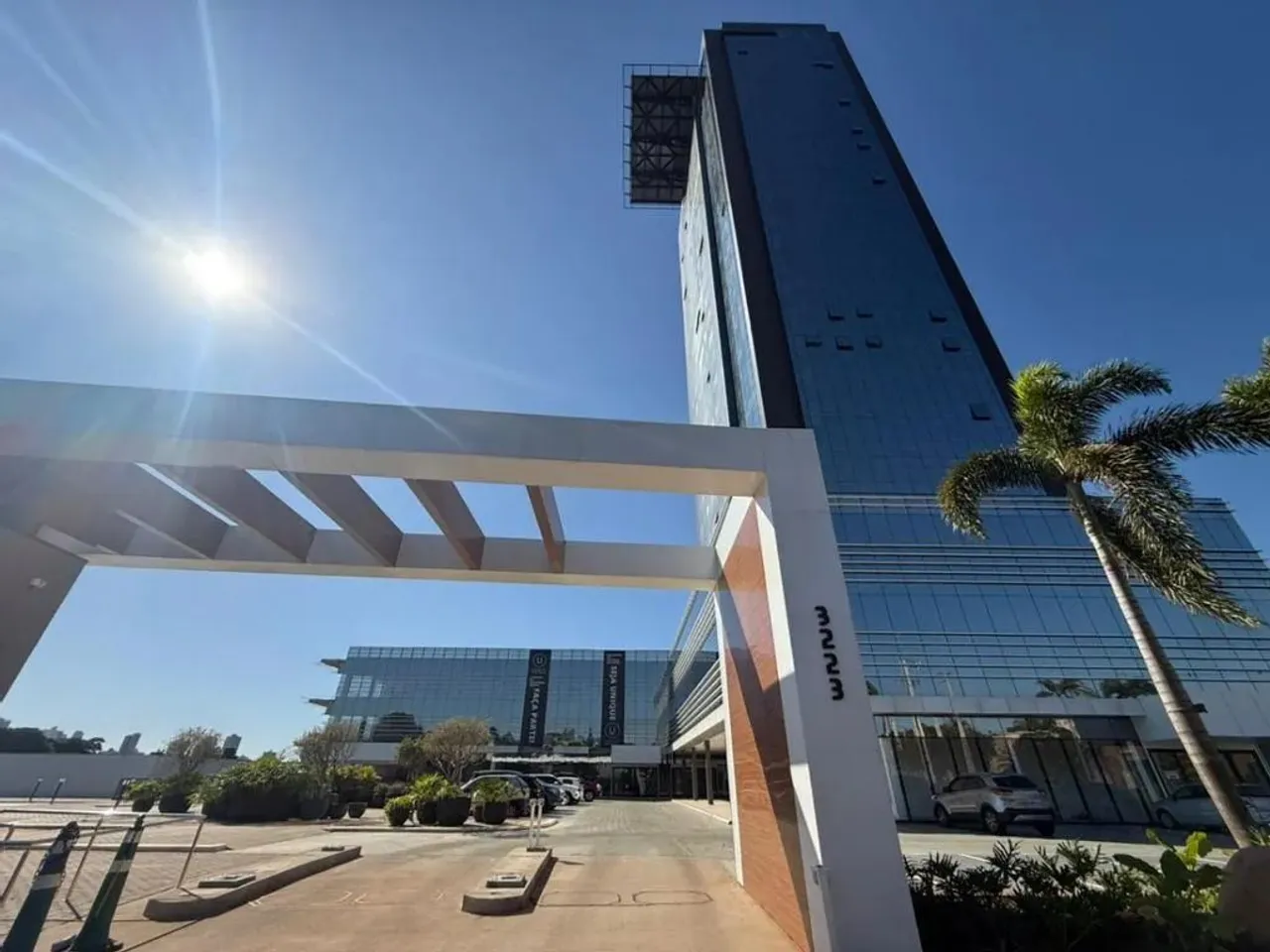 Sala à venda em Maringá, Jardim Alamar, com 49.92 m², Unique Medical Center
