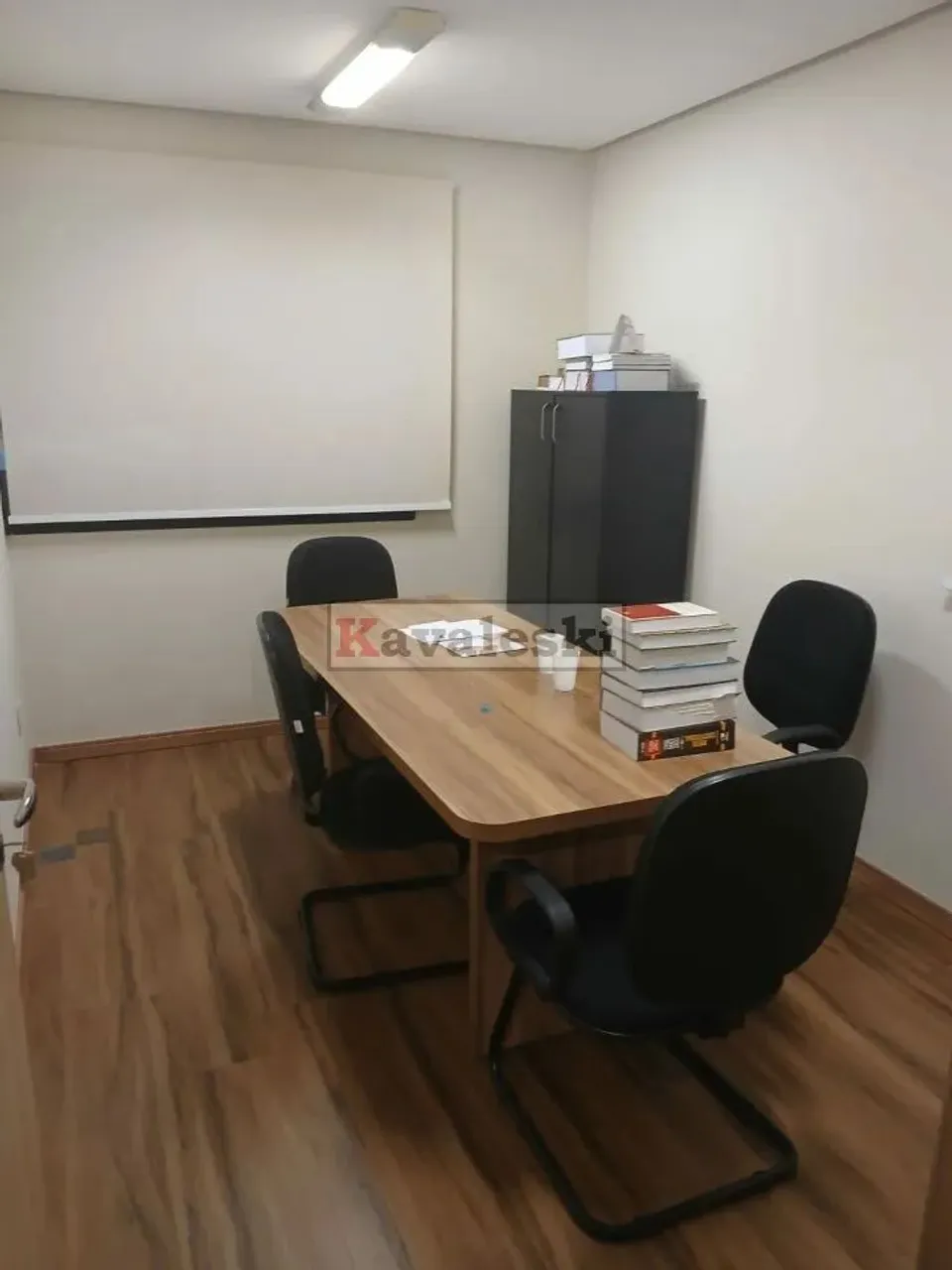 Sala Comercial para a locação próximo ao metrô Santa Cruz