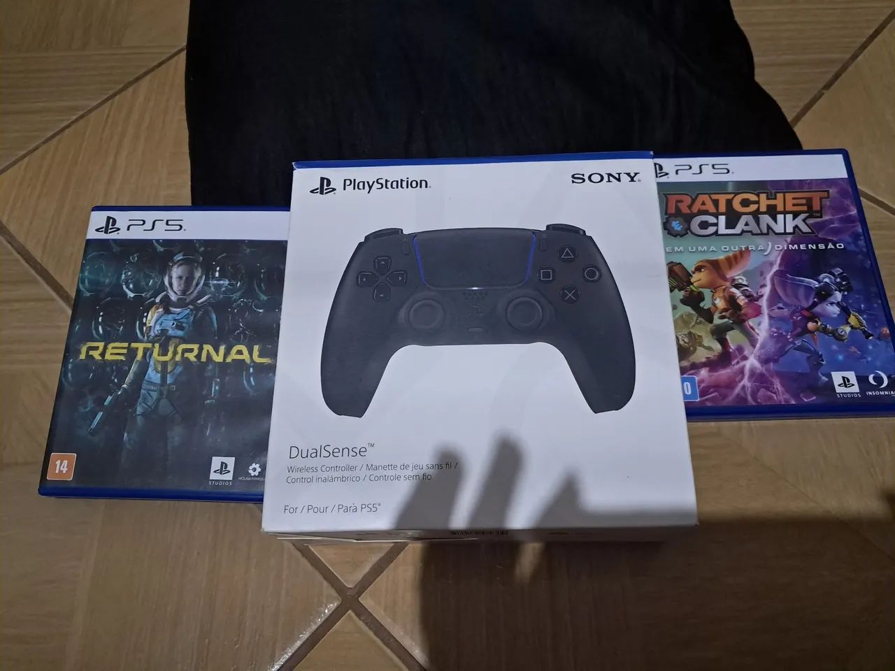 PS5 Midnight Black Controller + Returnal and Ratchet & Clank64717107555201120