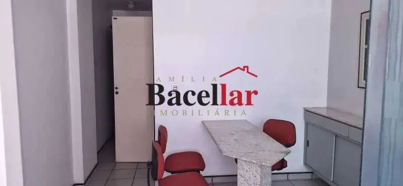 Sala : / Comercial / Copacabana