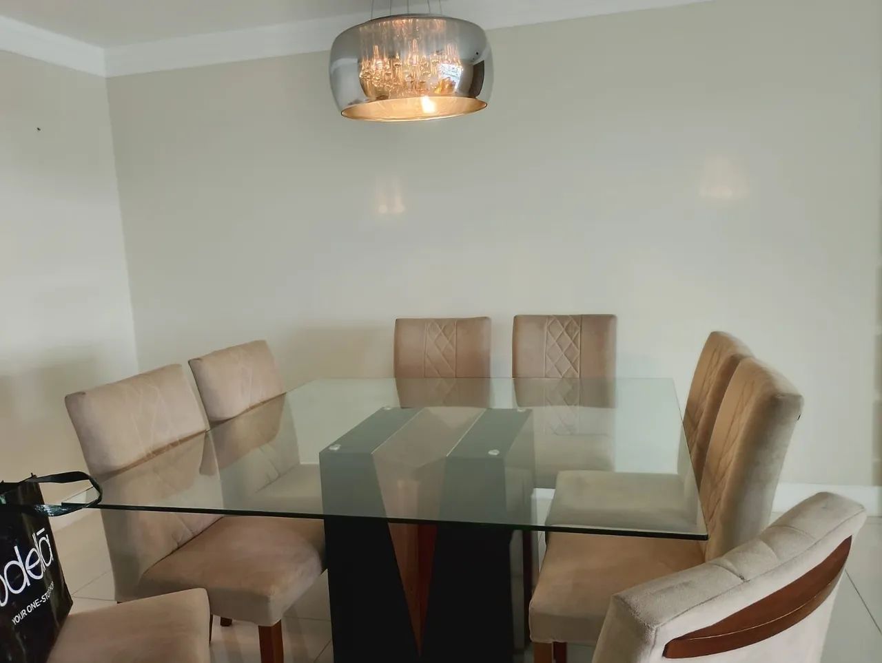 Mesa de Jantar de Vidro com 8 Cadeiras