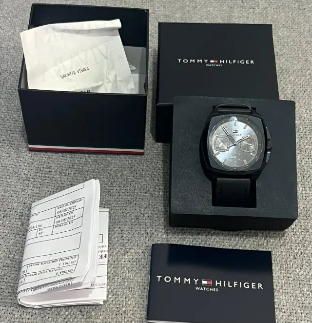 Relógio Tommy Hilfiger Masculino Couro Azul