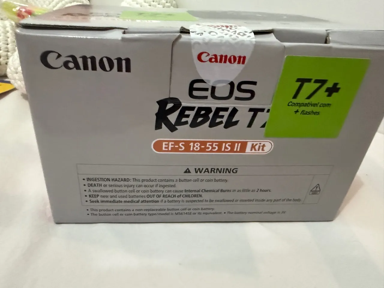 Canon EOS Rebel T7+ EF-S 18-55 IS II Kit
