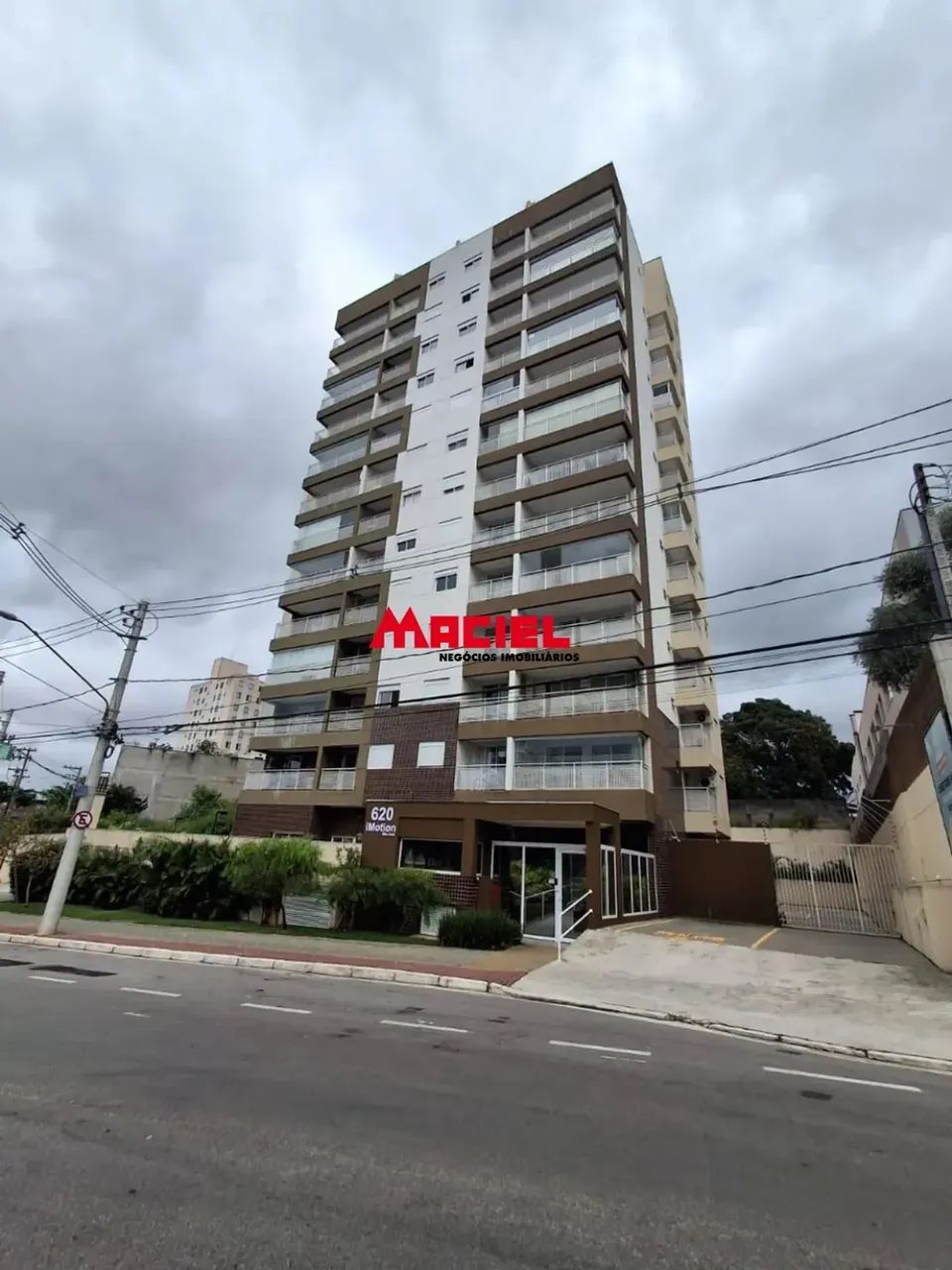 APTO NO CENTRO DA CIDADE, TERREO COM QUINTAL, NOVO NO CONTRAPISO, CONDOMINIO COM PISCINA,  - Foto 8