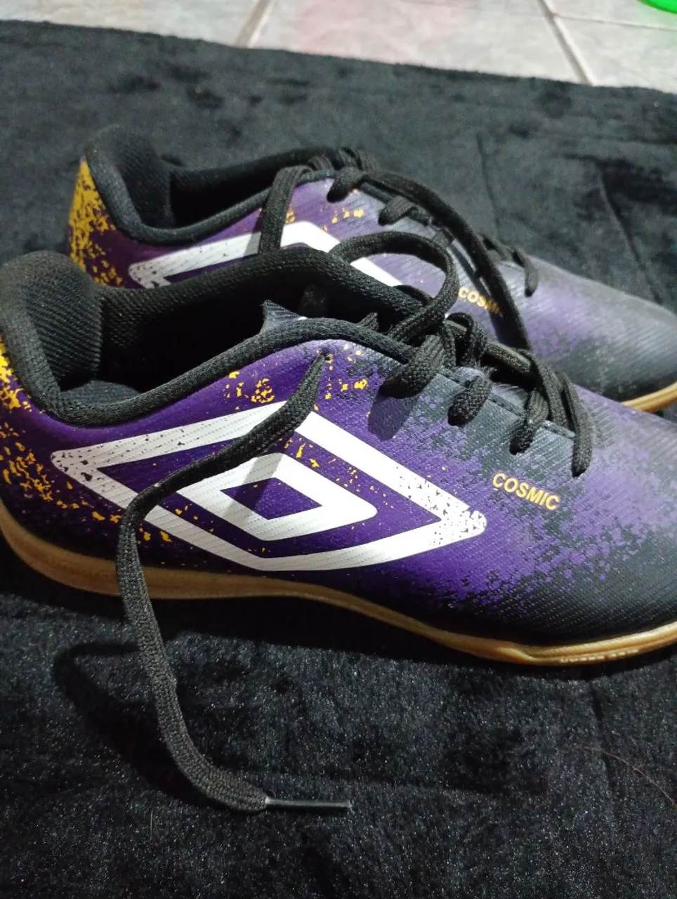 Chuteira Umbro Cosmic Futsal - Original
