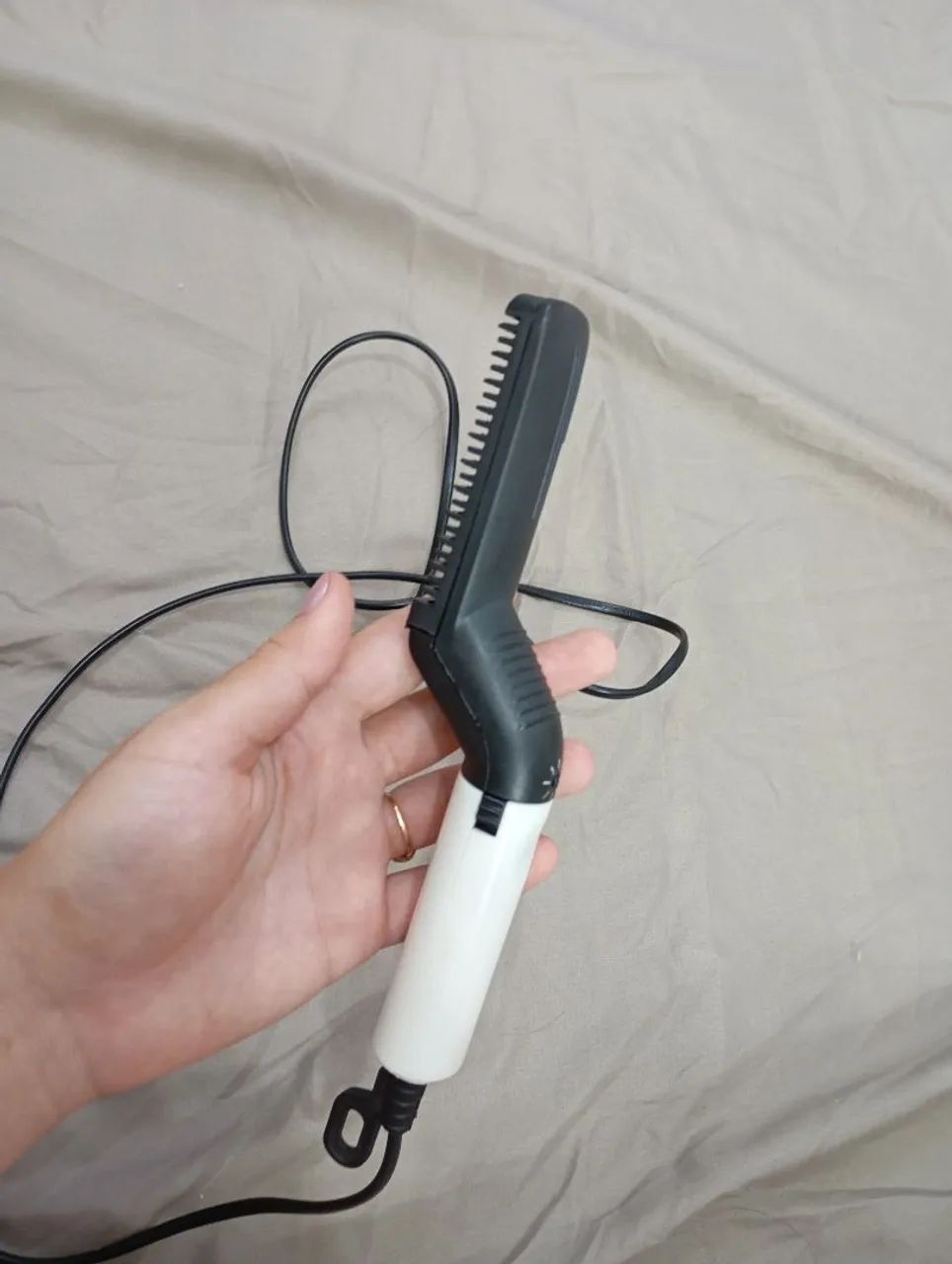 Mini Pente Elétrico para Cabelo e Barba - Ideal para Barba e Cabelo! - Foto 2