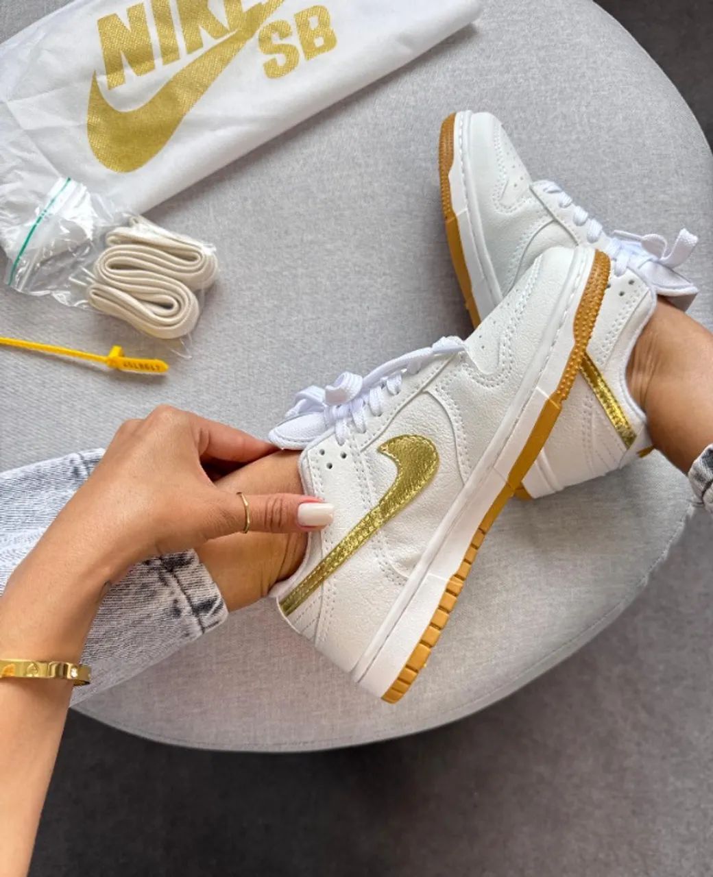 Nike Sb Dunk low Branco/Ouro Feminino Premium - Foto 6