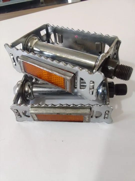 Pedal.esporte cromado 