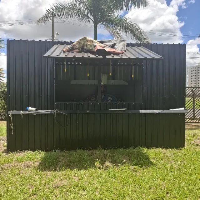 Trailer em excelente estado, pronto para começar seu negocio.