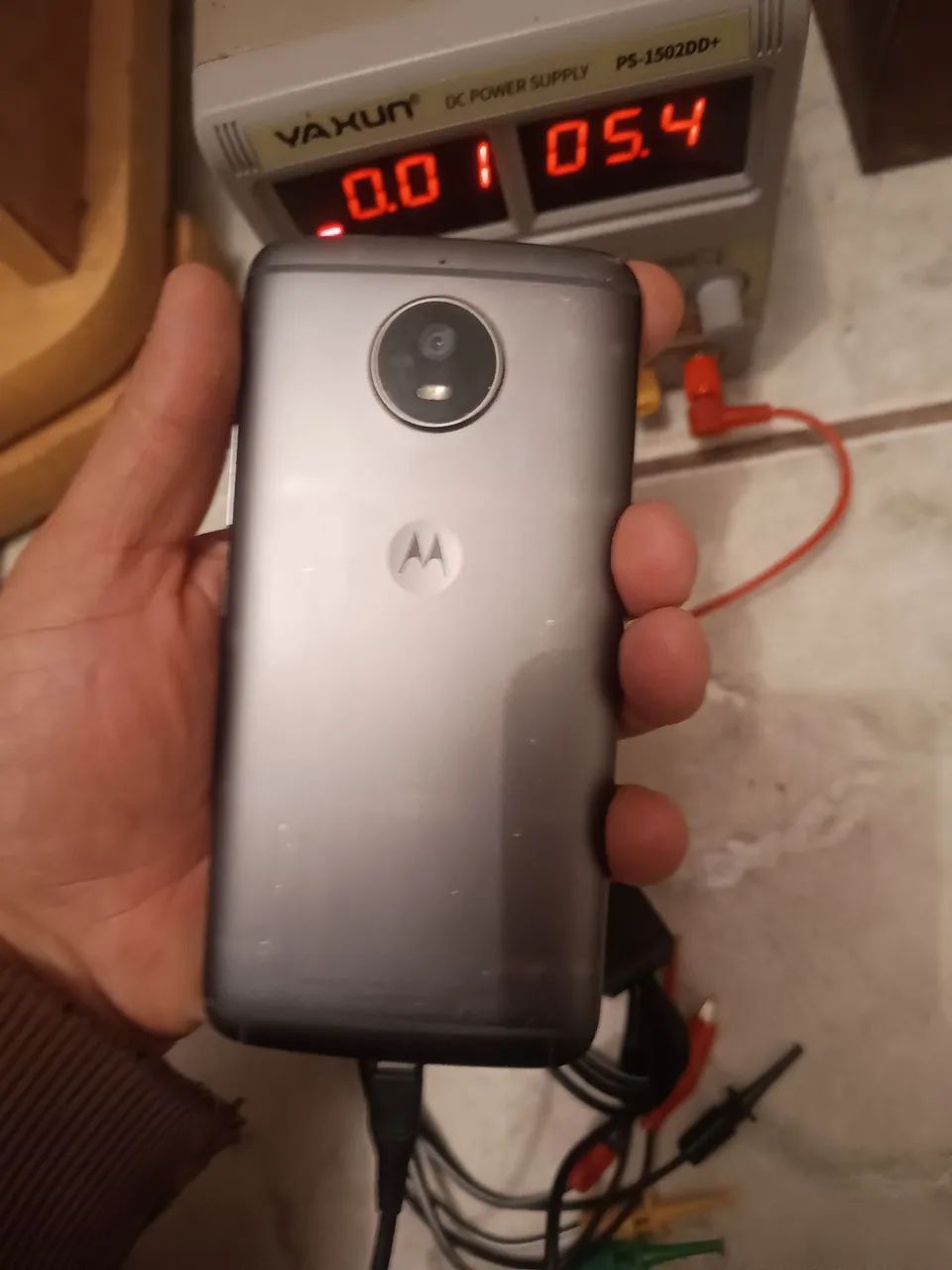 Celular moto g5 xt1792 peças ou conserto  - Foto 2