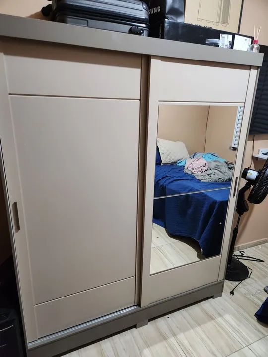 Vendo guarda-roupa semi novo - Foto 2