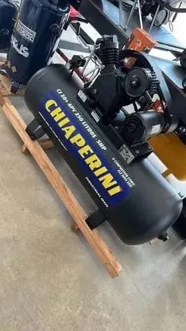 Compressor de Ar 20 Pés 250L 5HP 175 PSI 220/380V - Trifásico
