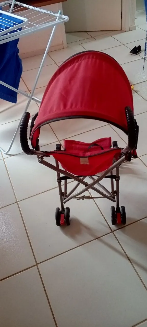 Carrinho de Bebê Dobrável Vermelho