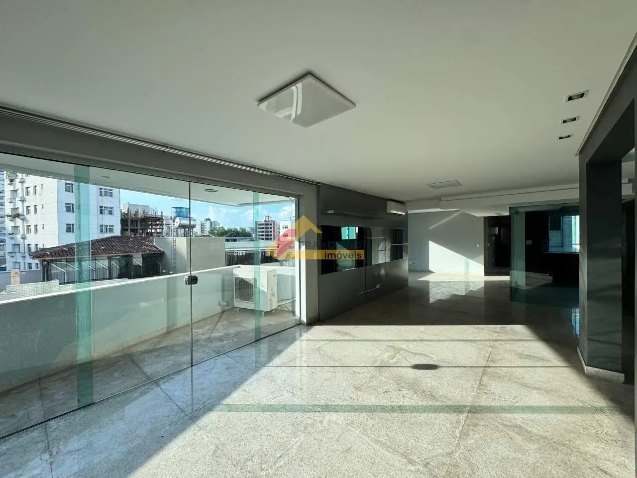 Apartamento para aluguel, 3 quartos, 2 suítes, 2 vagas, Centro - Divinópolis/MG - Foto 2