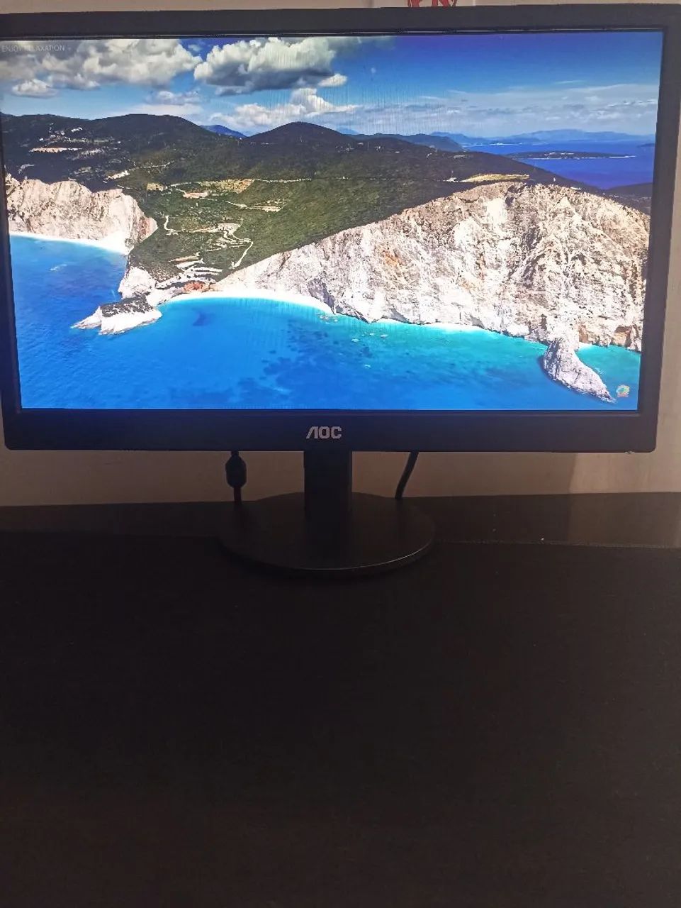 Monitor AOC
