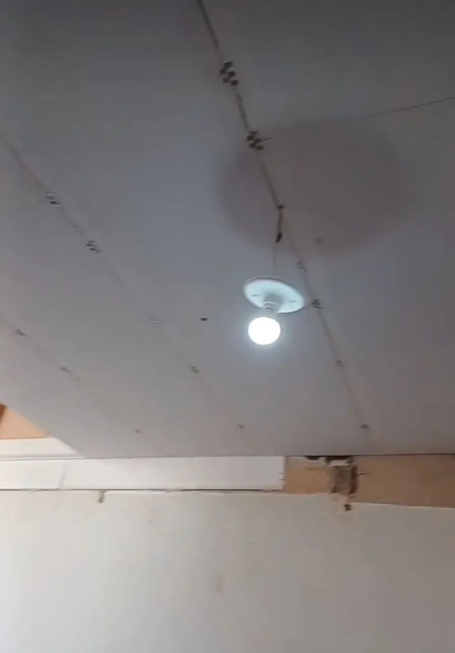 Rebaixamento de teto de pvc ,e gesso * - Foto 3
