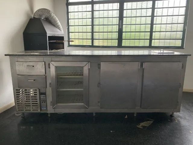 Balcão Refrigerado e Congelado 3 Portas + Expositor - Granito
