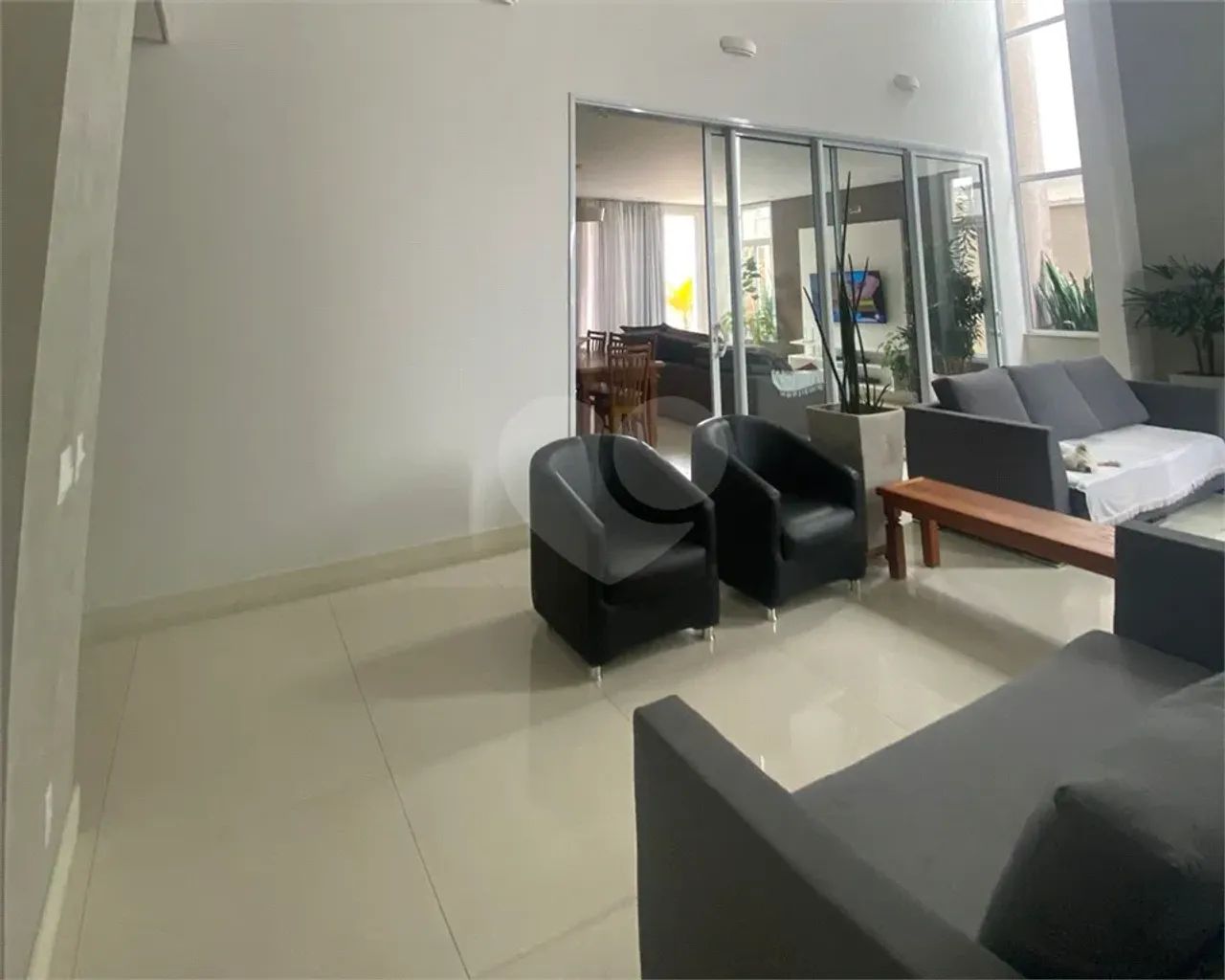 Casa à venda ou para alugar com 4 quartos, sendo 4 suítes, no condomínio Alphaville Nova E - Foto 4