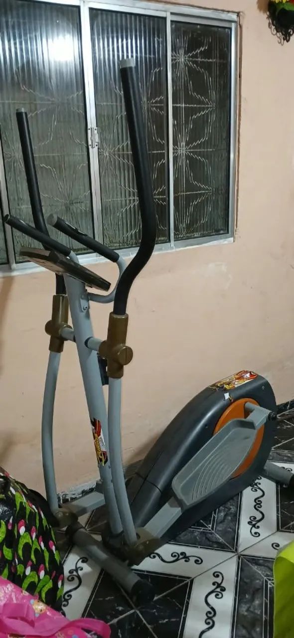 Vende -se elíptico não uso mais 