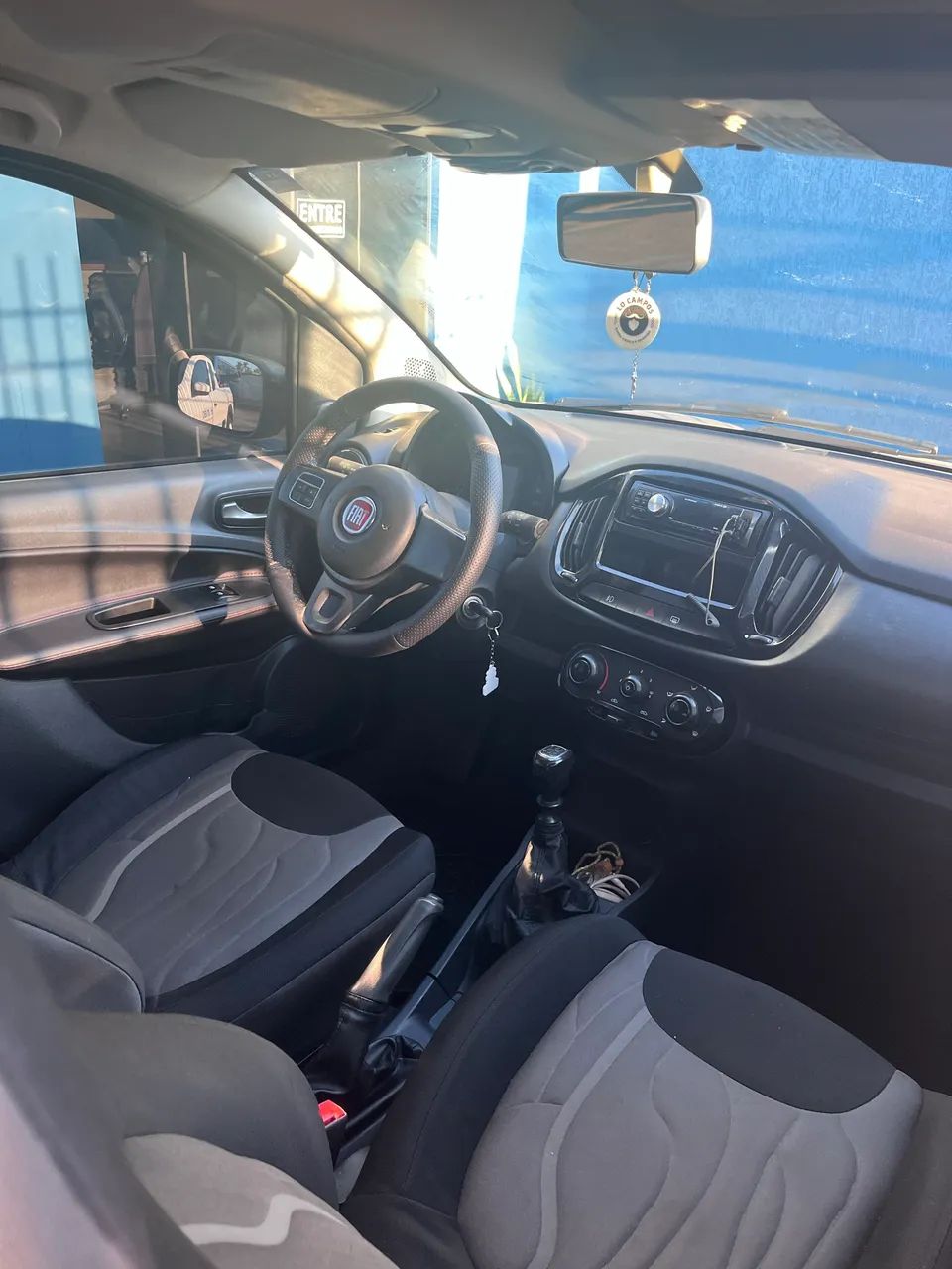 Fiat Uno WAY 1.4 EVO Fire Flex 8V 5P 2015 - Foto 4