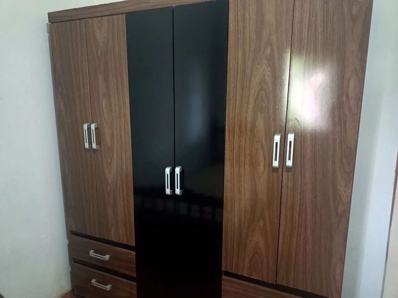 guarda roupa de solteiro 