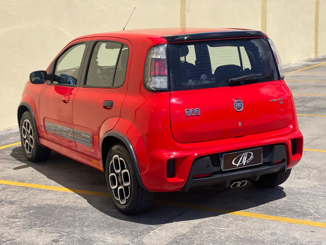 Fiat Uno Sporting Dualogic 1.4 EVO Flex 8V 4P 2016