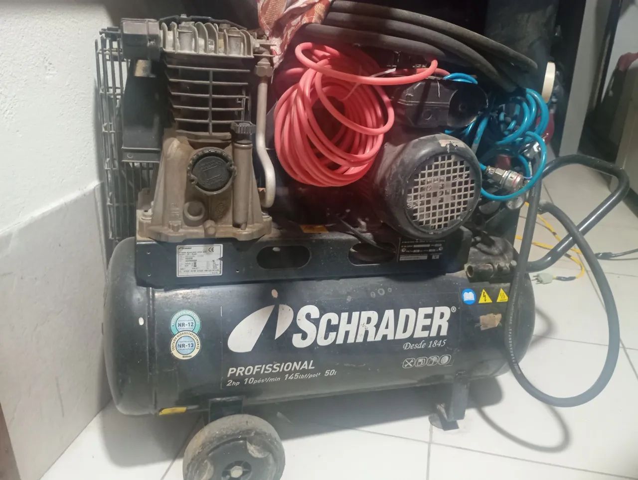 Compressor de Ar 50 LT 