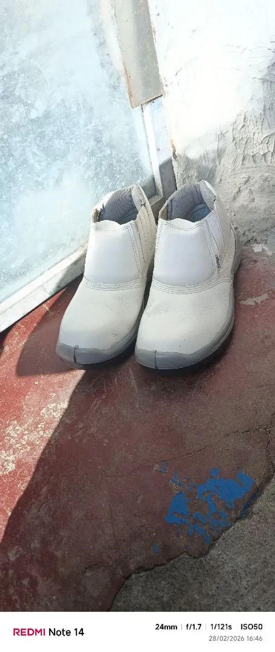 Bota de aço botina branca  - Foto 2