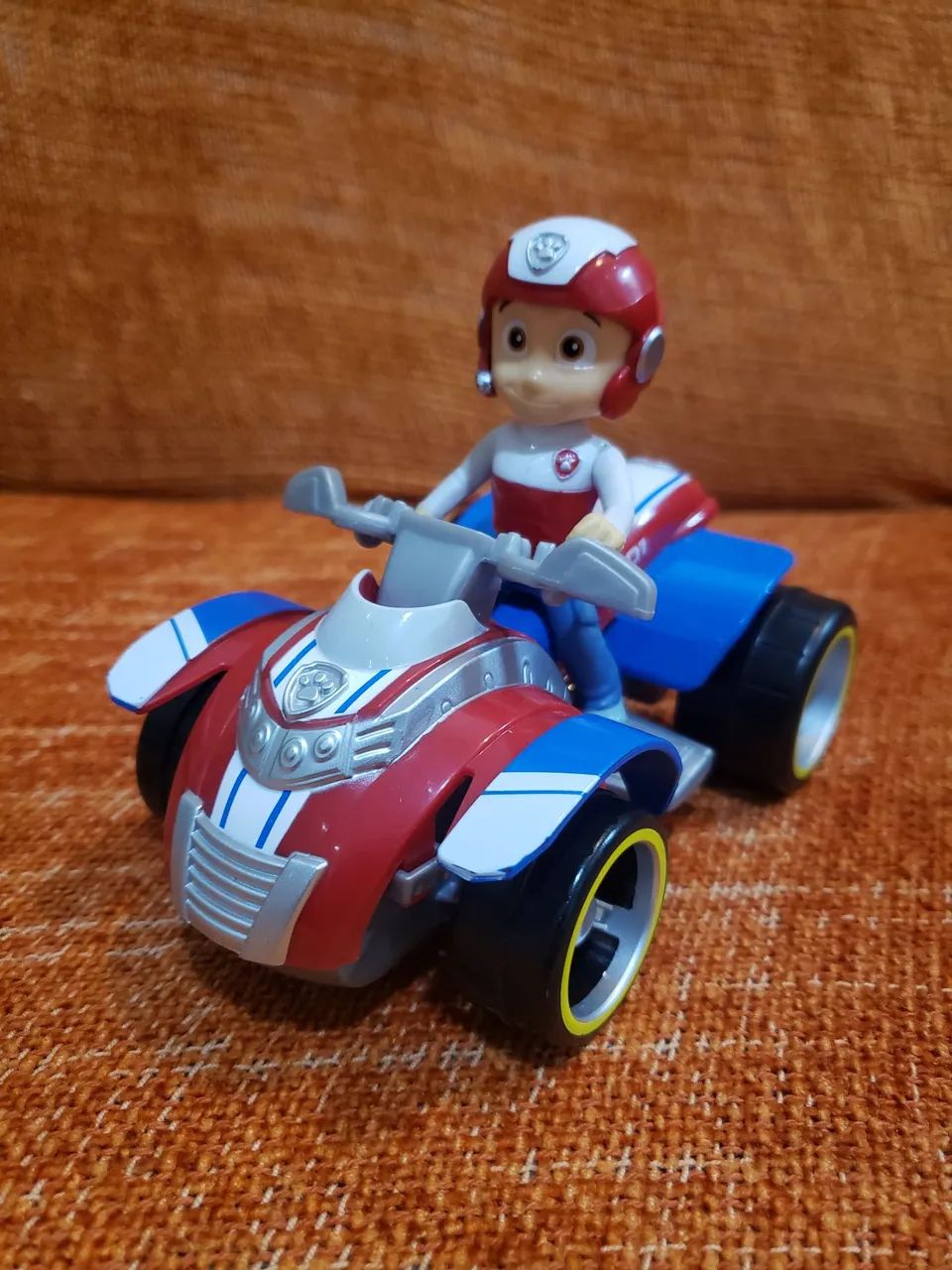 Boneco Ryder ,com veículo  patrulha canina 