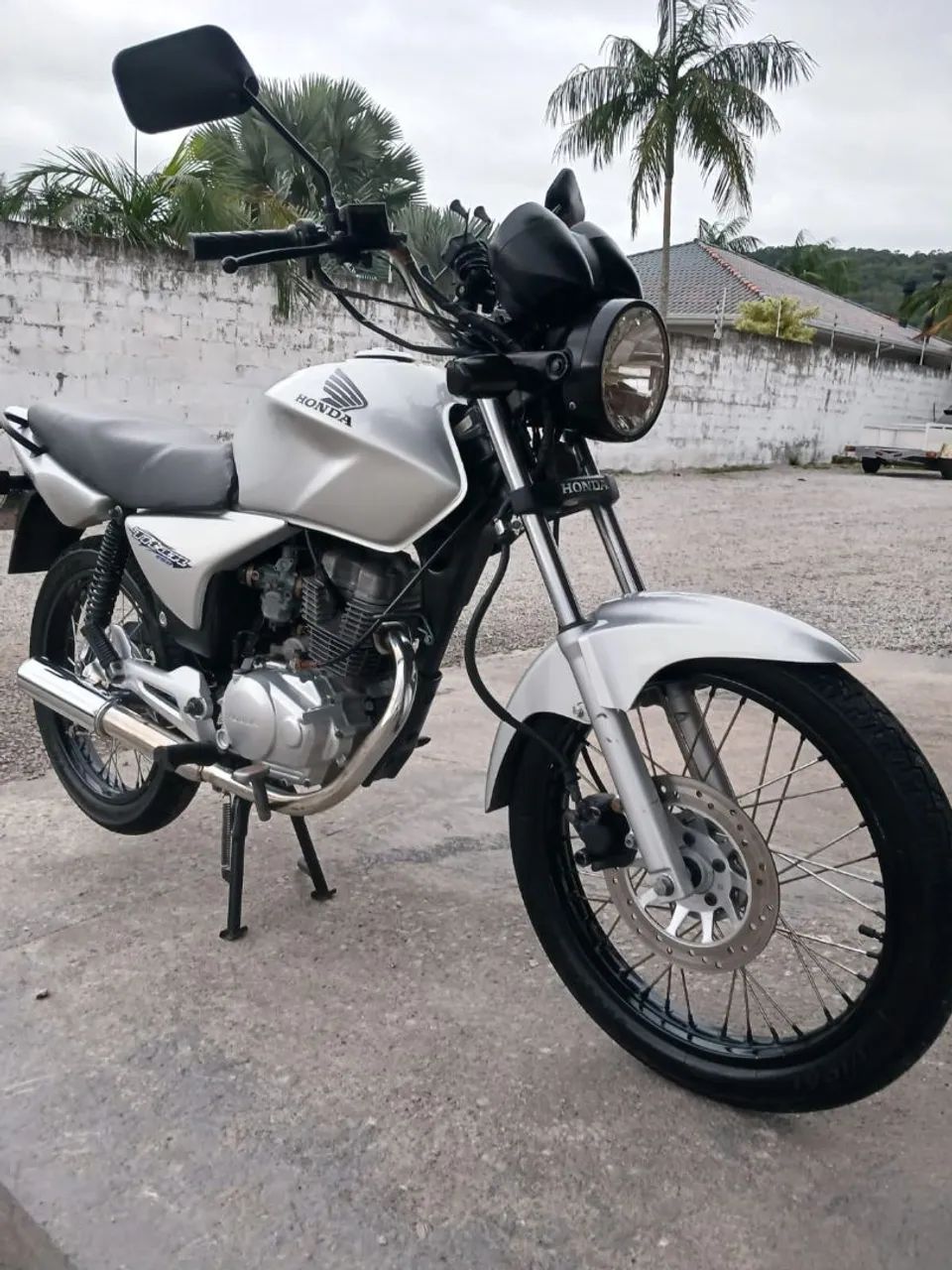 Vendo cg titan esd