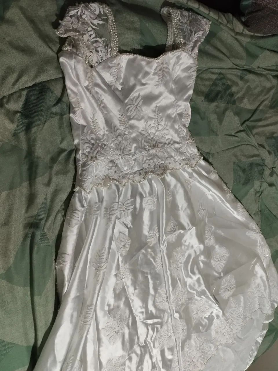 Vestido de Noiva Romântico Bordado com Pérolas