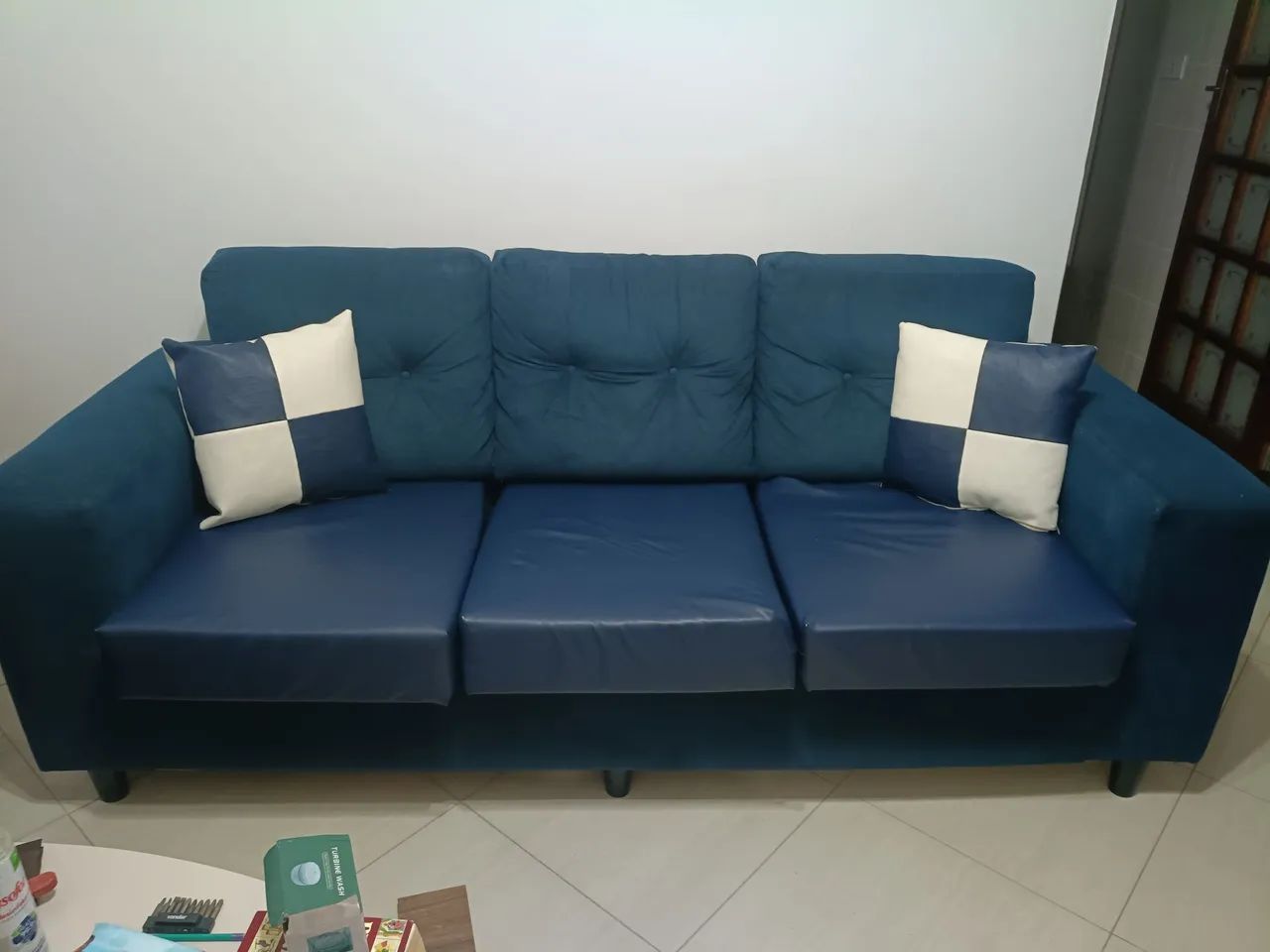 Vendo sofá de dois e três lugar - Foto 2