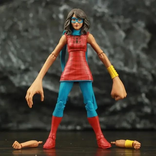 Marvel Legends kamala aranha Exclusiva