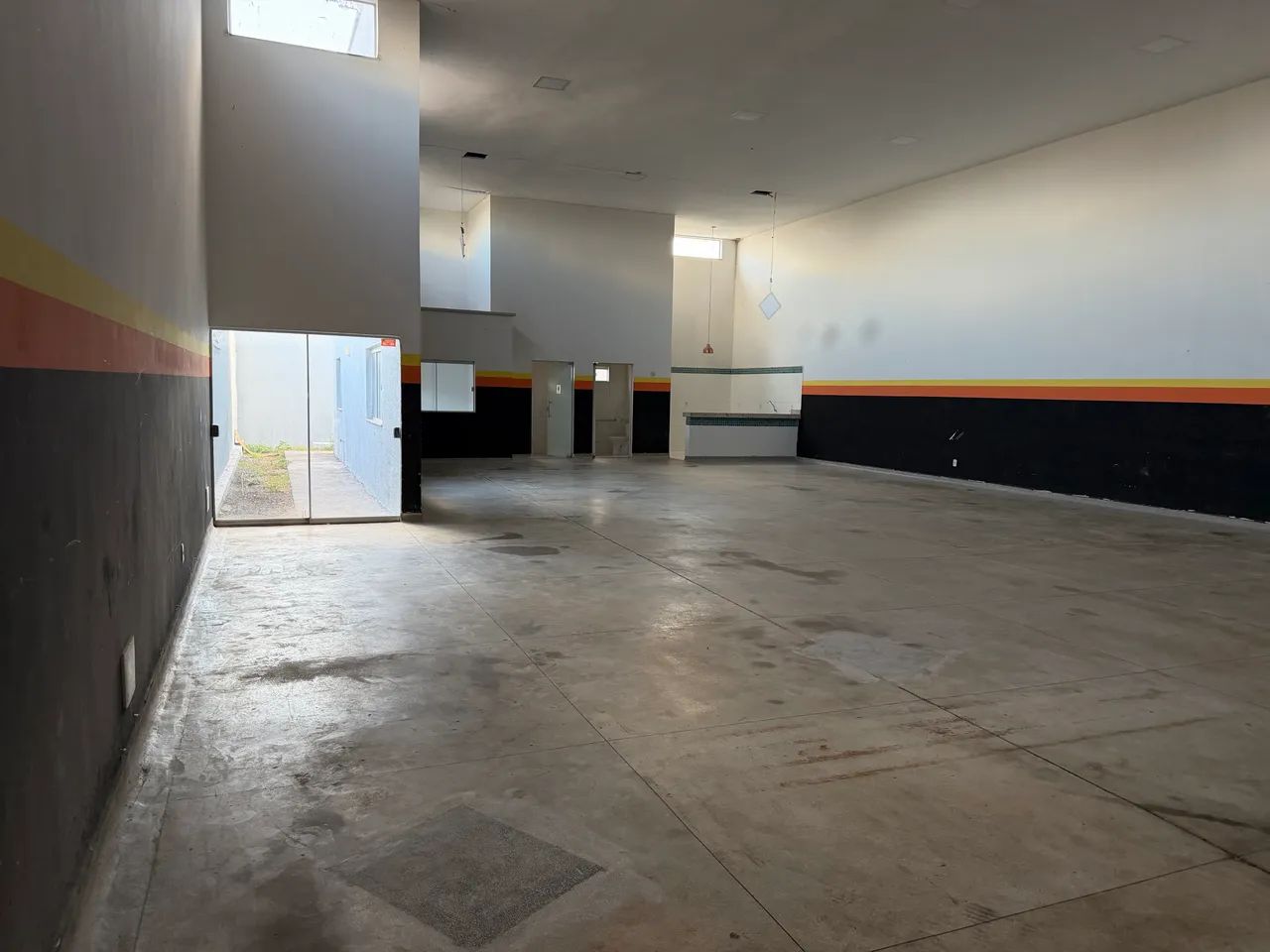 Aluga se Galpão Comercial  - Foto 4