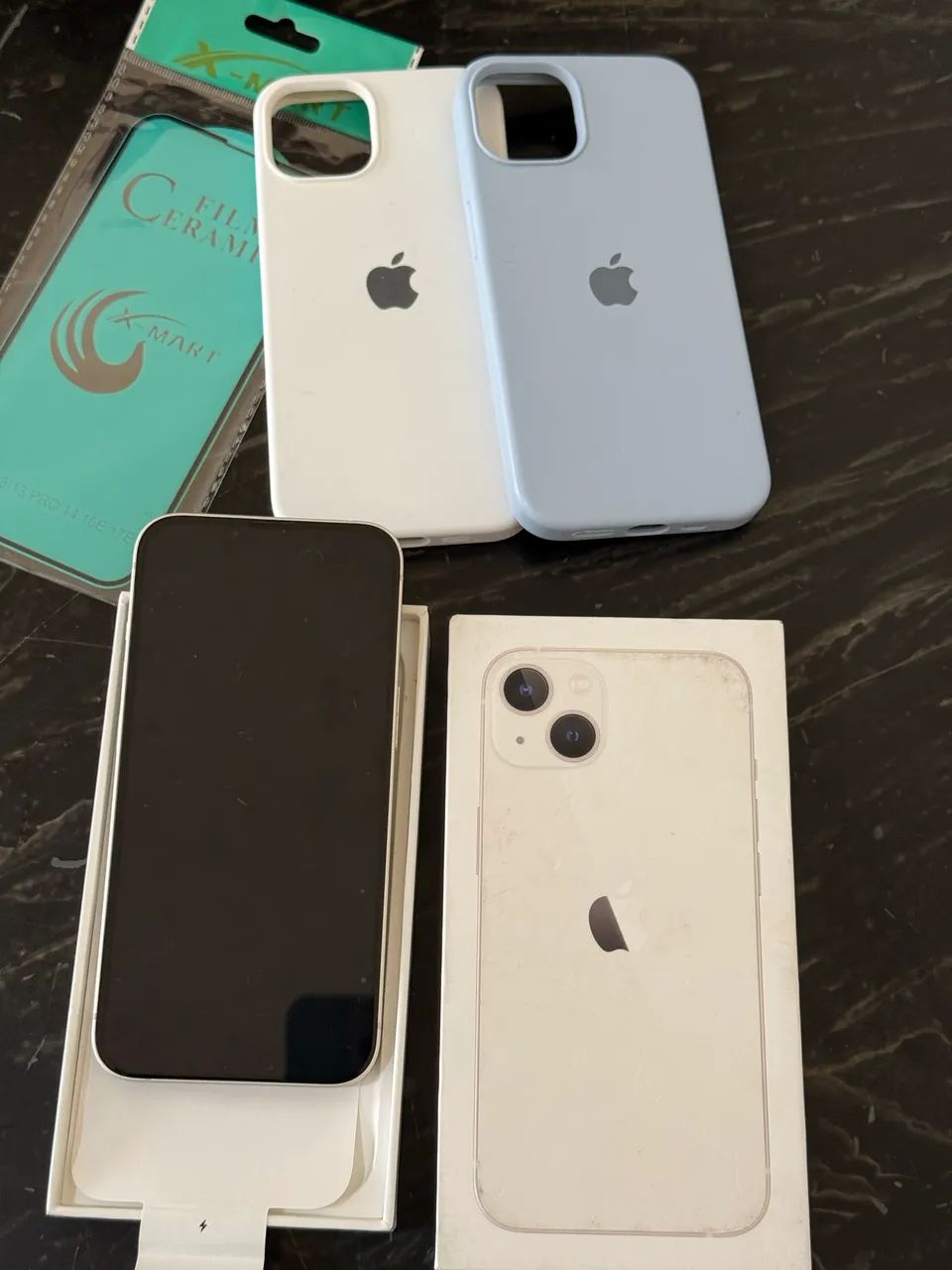 iPhone 13Normal 128 gigas 84% de bateria.