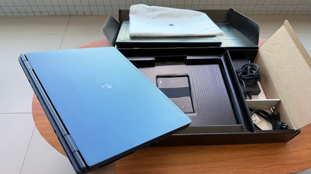 Alienware 16 Aurora EXCELENTE |  RTX 4050 | I5 | 16GB | 1,25TB SSd - Foto 2