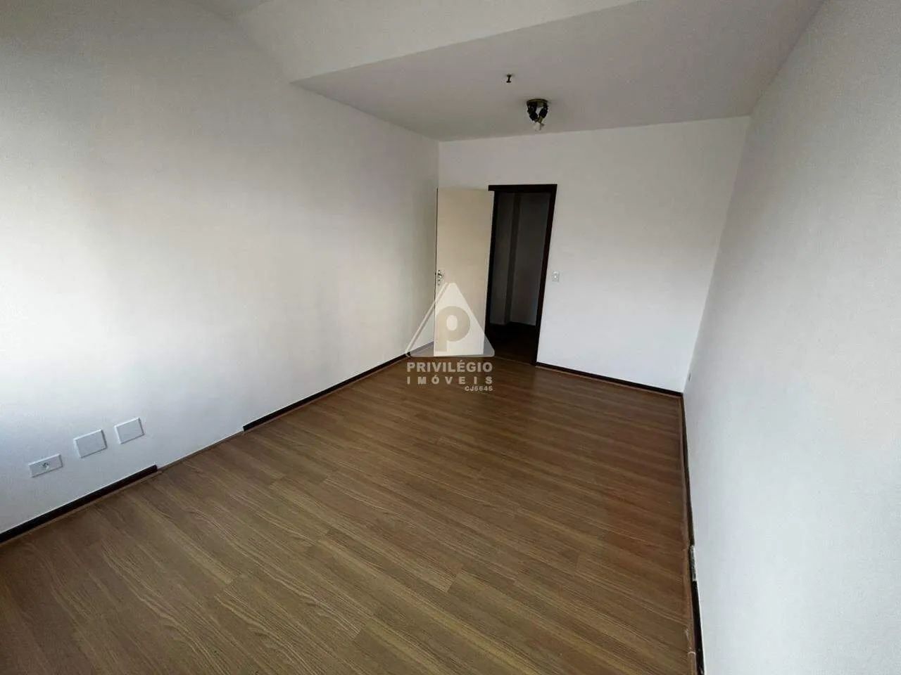 Sala Comercial Frente em Ipanema  34 m², 1 Banheiro, Venda R$ 700.000 - Foto 10