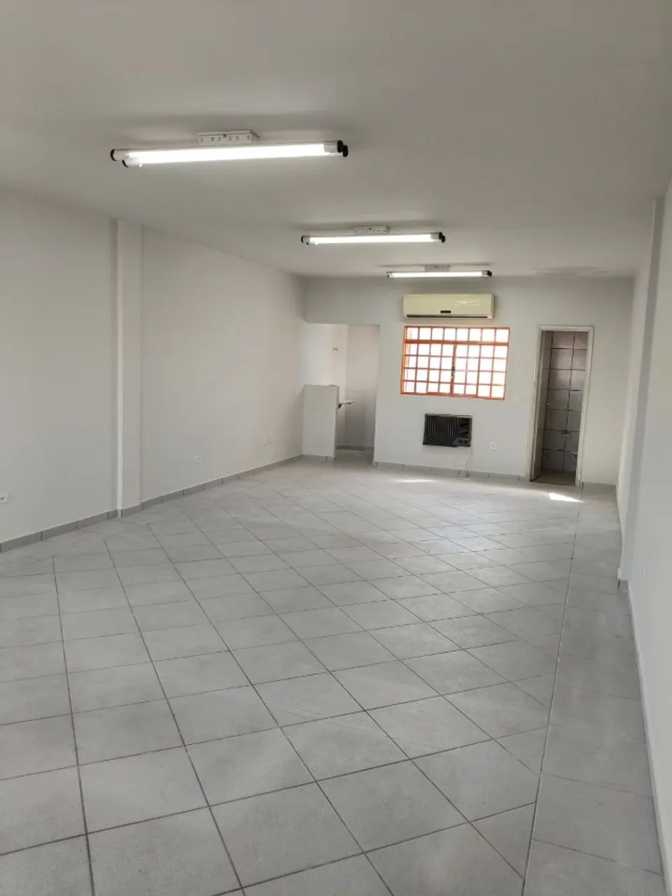 Sala comercial com 60m² na Rui Barbosa - Foto 2