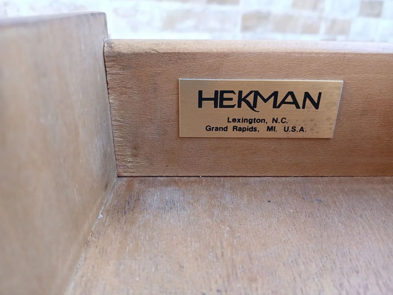 Mesa Lateral Americana Hekman com Abas - Foto 5