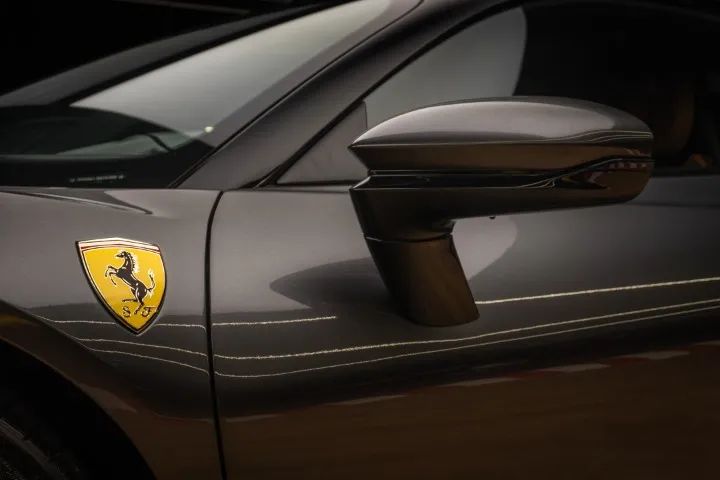 Ferrari SF 90 STRADALE 4.0 V8 Bi-Turbo (Híbrido), foto 7 de 18